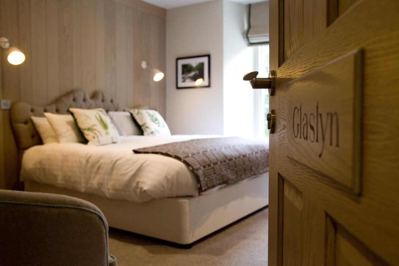 Saracens Head Hotell Beddgelert Eksteriør bilde